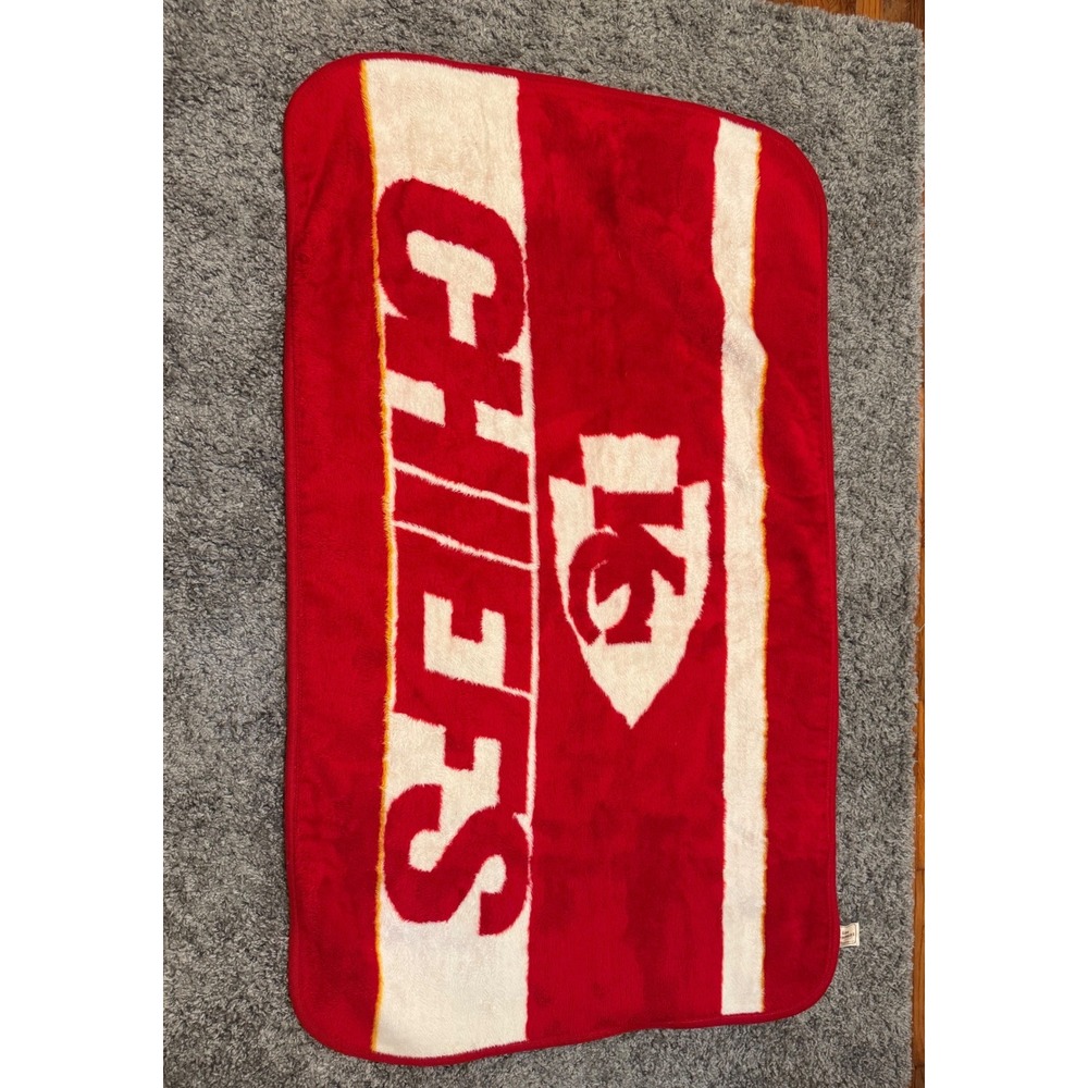 Vintage San Marcos Kansas City Chiefs Plush Throw Blanket Red White Gold Mexico